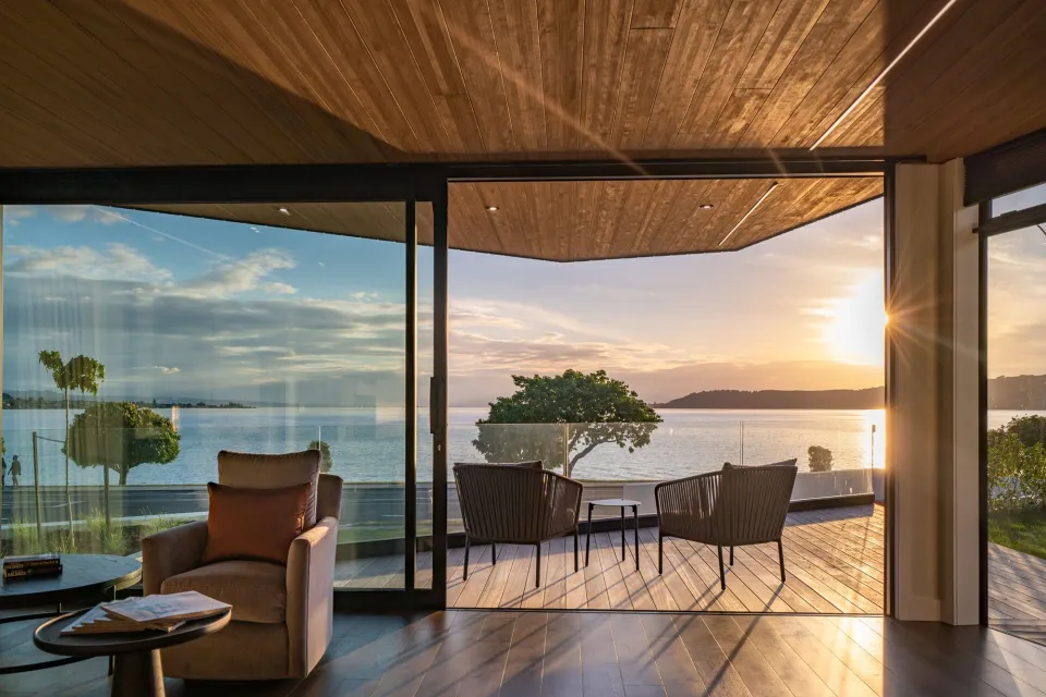 Lakehouse Luxe Vulcan Timber Abodo Wood