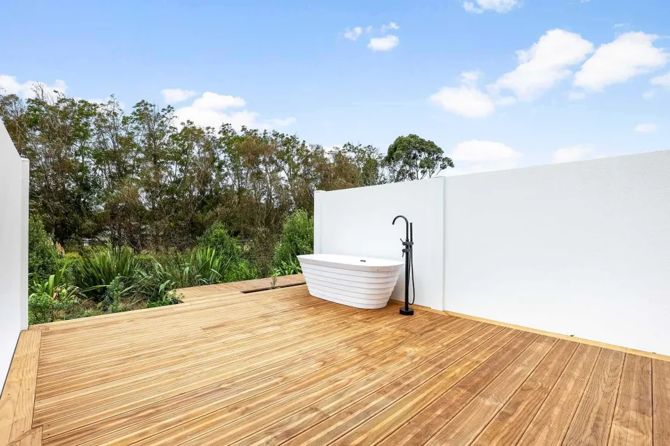 Outdoor Life Vulcan Decking Abodo Wood 1