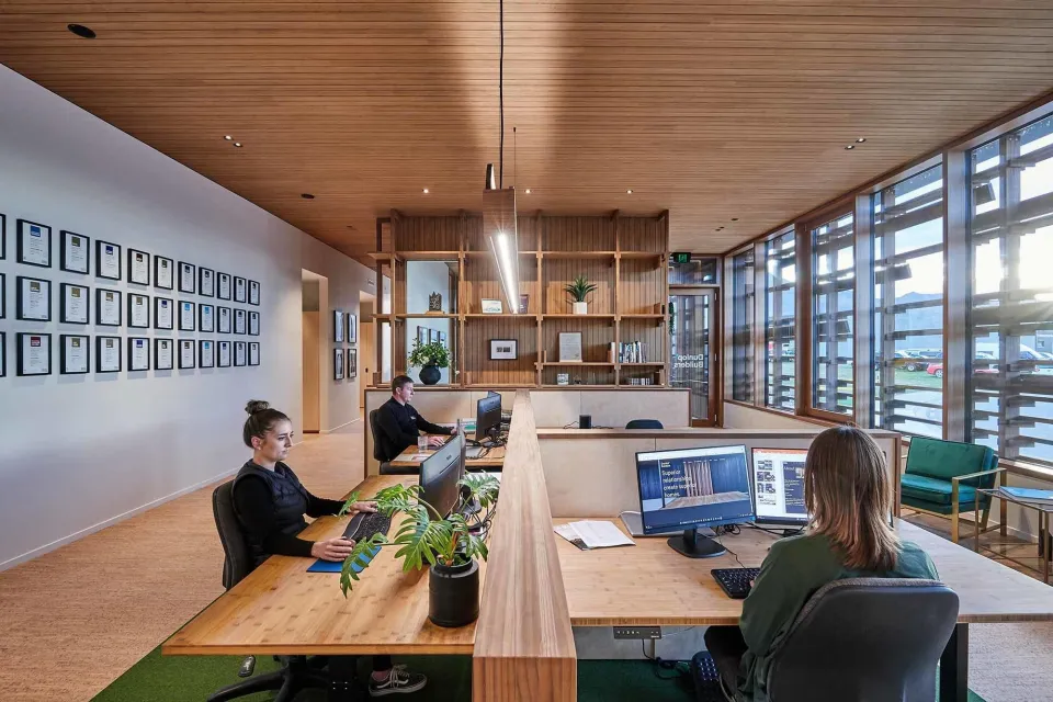 Dunlop Hub Vulcan Joinery Abodo Wood 34