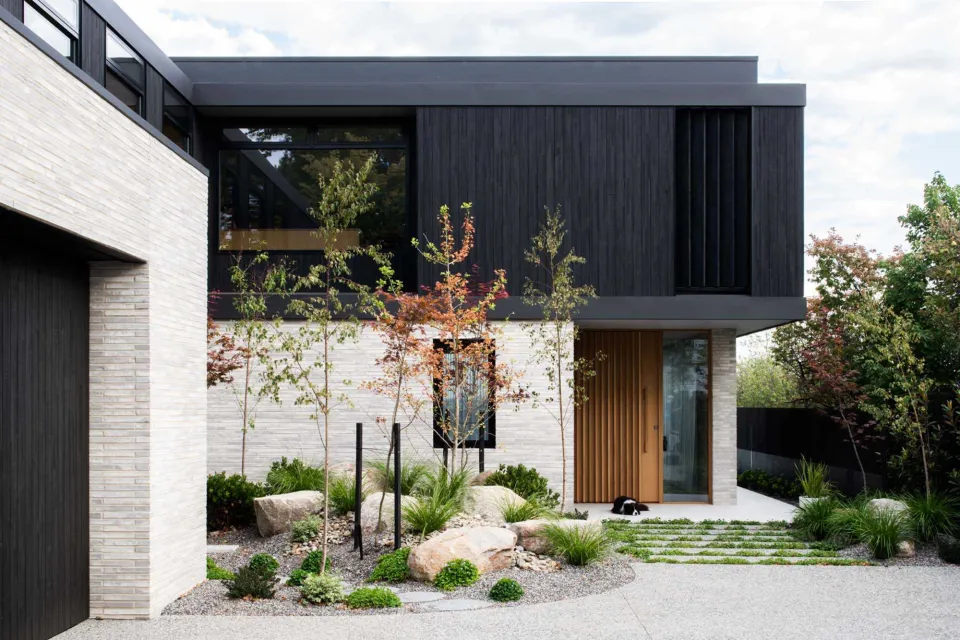 Sanctum House Vulcan Cladding Abodo Wood 01